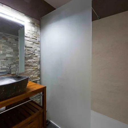 3 Bedroom Of 90m2 With A Spacious Terrasse And A Parking Spot !