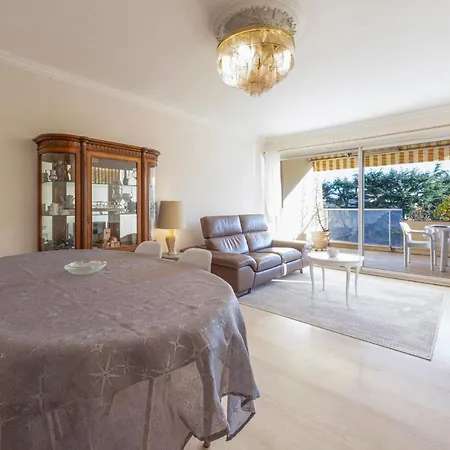 3 Bedroom Of 90m2 With A Spacious Terrasse And A Parking Spot ! Апартаменты