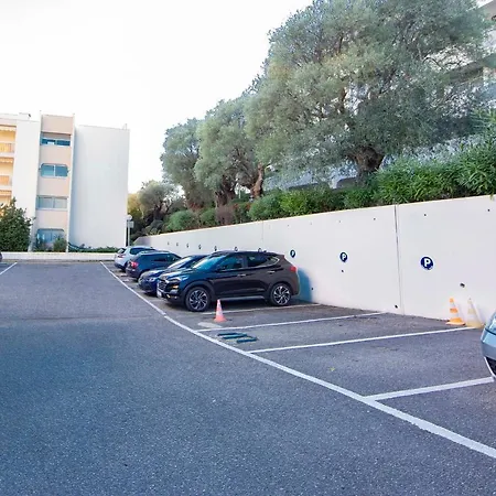 3 Bedroom Of 90m2 With A Spacious Terrasse And A Parking Spot ! *